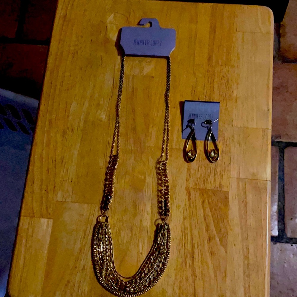 Jennifer Lopez earrings and necklace set